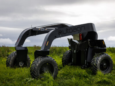 AutoAgri har en førerløs robottraktor kan redde menneskeliv på jorder i Ukrania