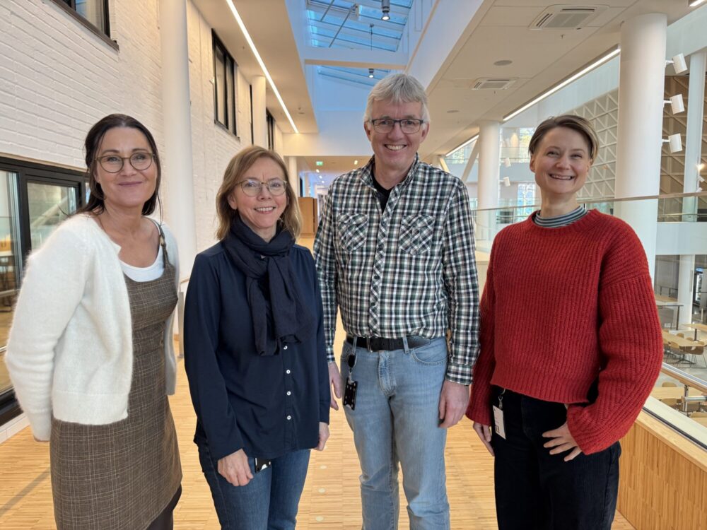 Fra venstre inkubatorleder Anne Peggy Møller i T:lab, Emma Matilda Ternman
førsteamanuensis
Fakultet for biovitenskap og akvakultur, Geir Næss
faggruppeleder
Fakultet for biovitenskap og akvakultur og Jorunn Grande
førsteamanuensis
Handelshøgskolen